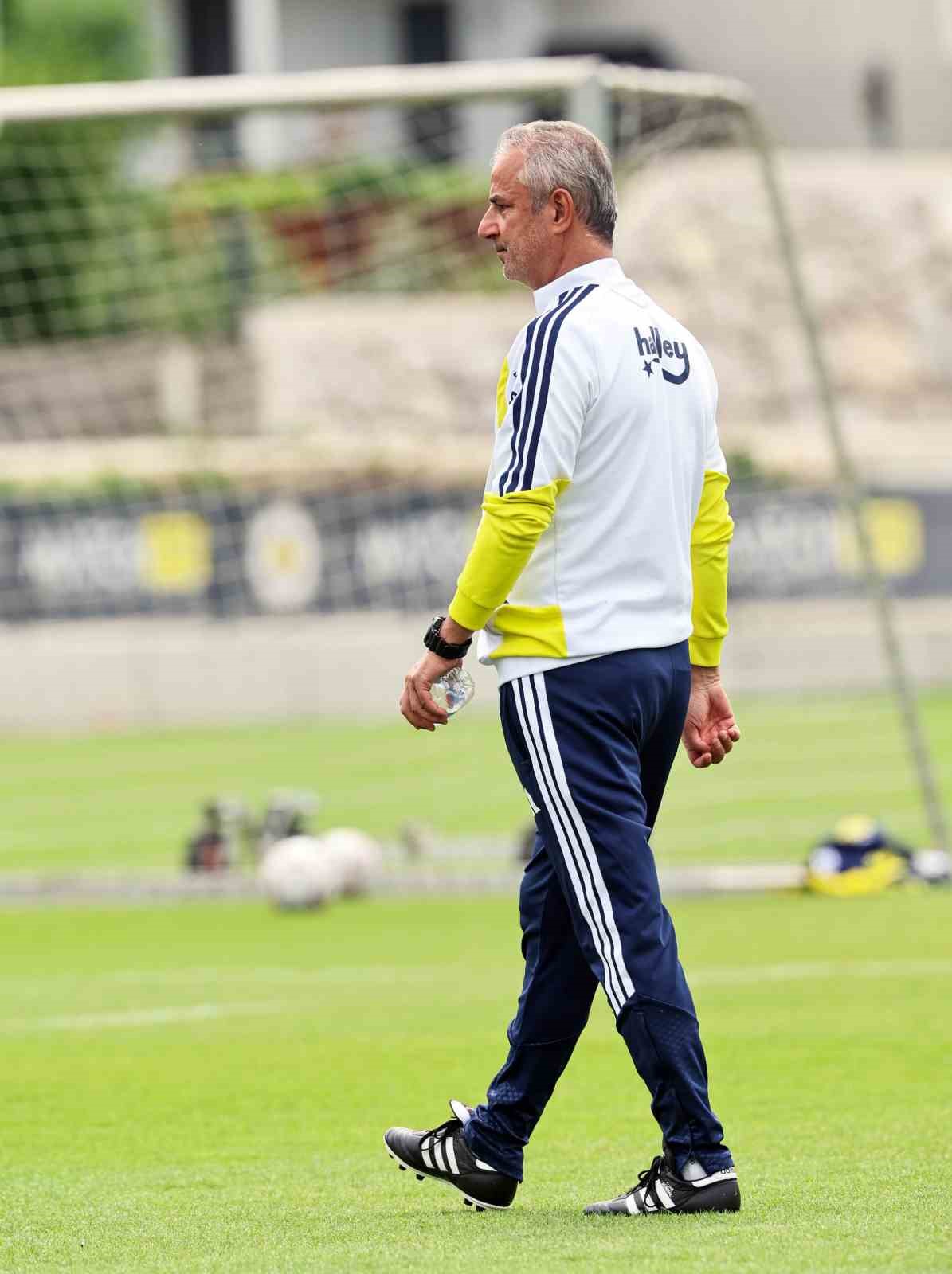 Fenerbahçe yeni sezon hazırlıklarına devam ediyor 5 fenerbahce yeni sezon hazirliklarina devam ediyor 1 ytdrp6dc