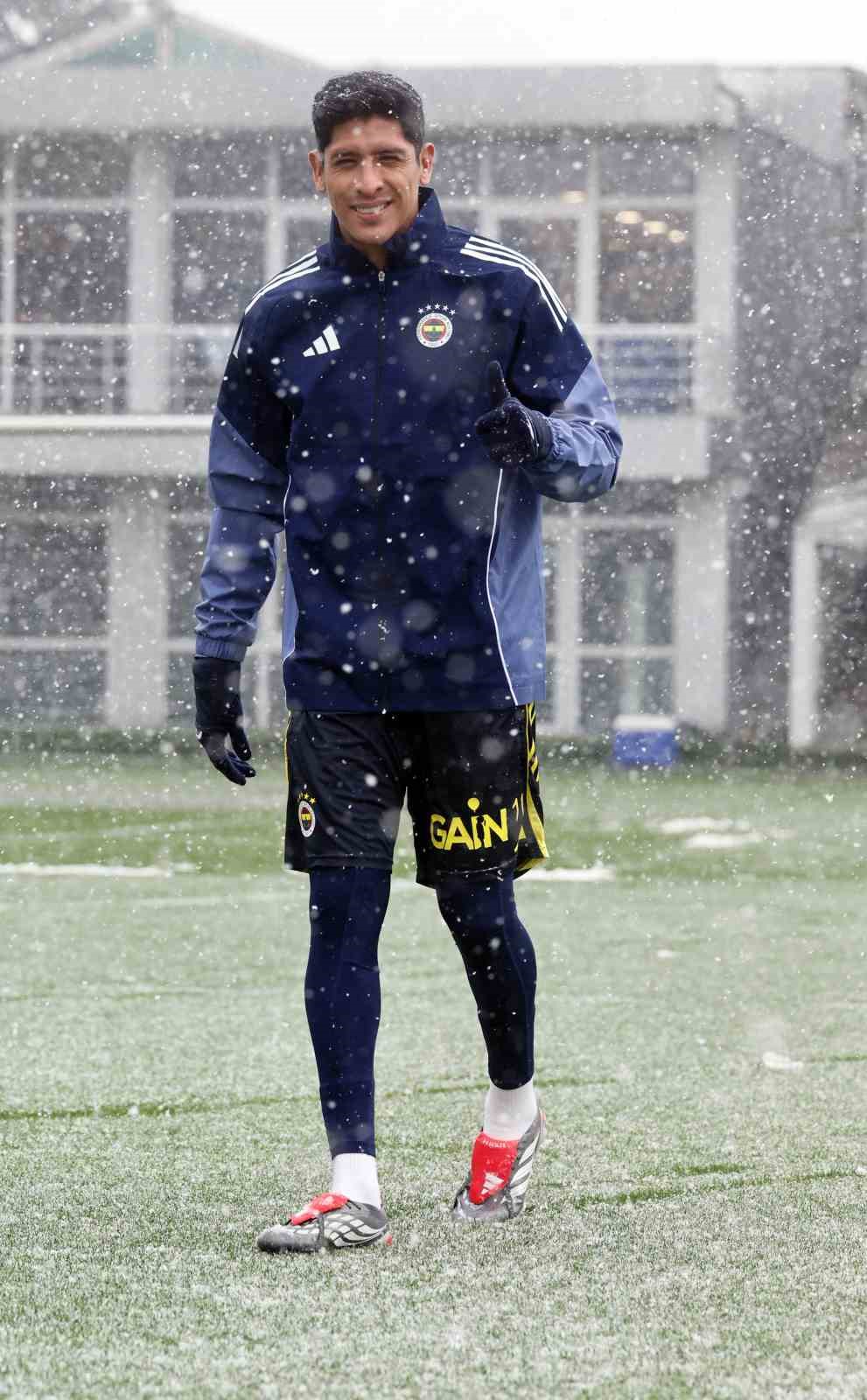 fenerbahcede beyoglu yeni carsi macinin hazirliklari basladi 1 BVuGtHWS