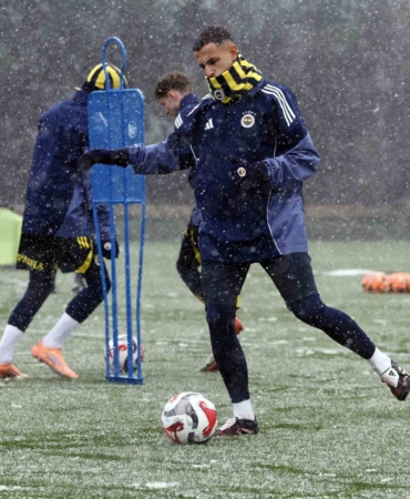 fenerbahcede-beyoglu-yeni-carsi-macinin-hazirliklari-basladi-XrhG5AyF.jpg