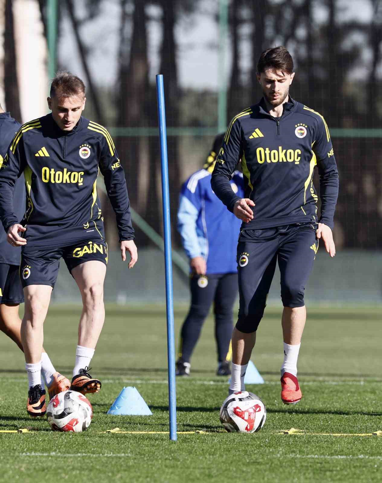 fenerbahcede eyupspor mesaisi devam etti 5 J4OQmlJ9