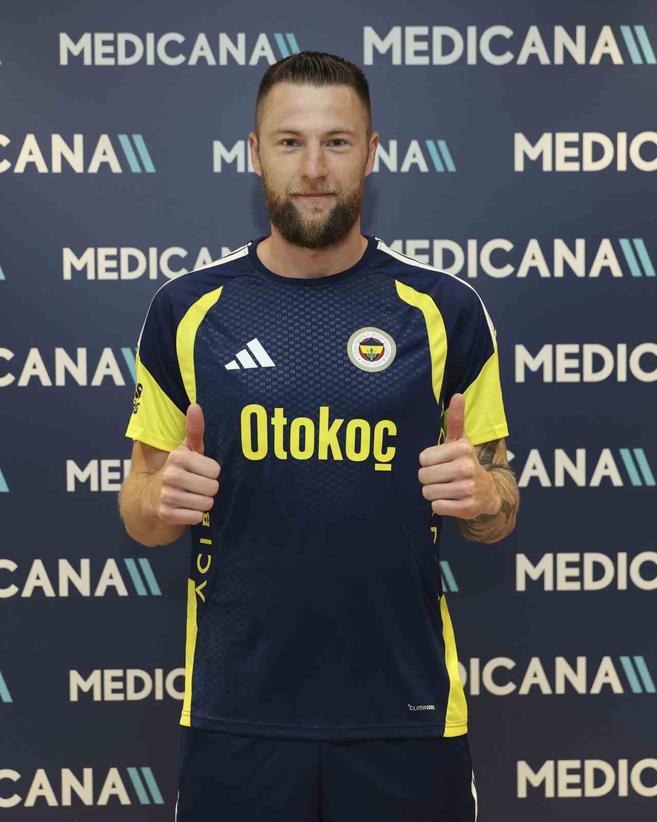 fenerbahcede futbolcular saglik kontrolunden gecti 0 3U7fbycy