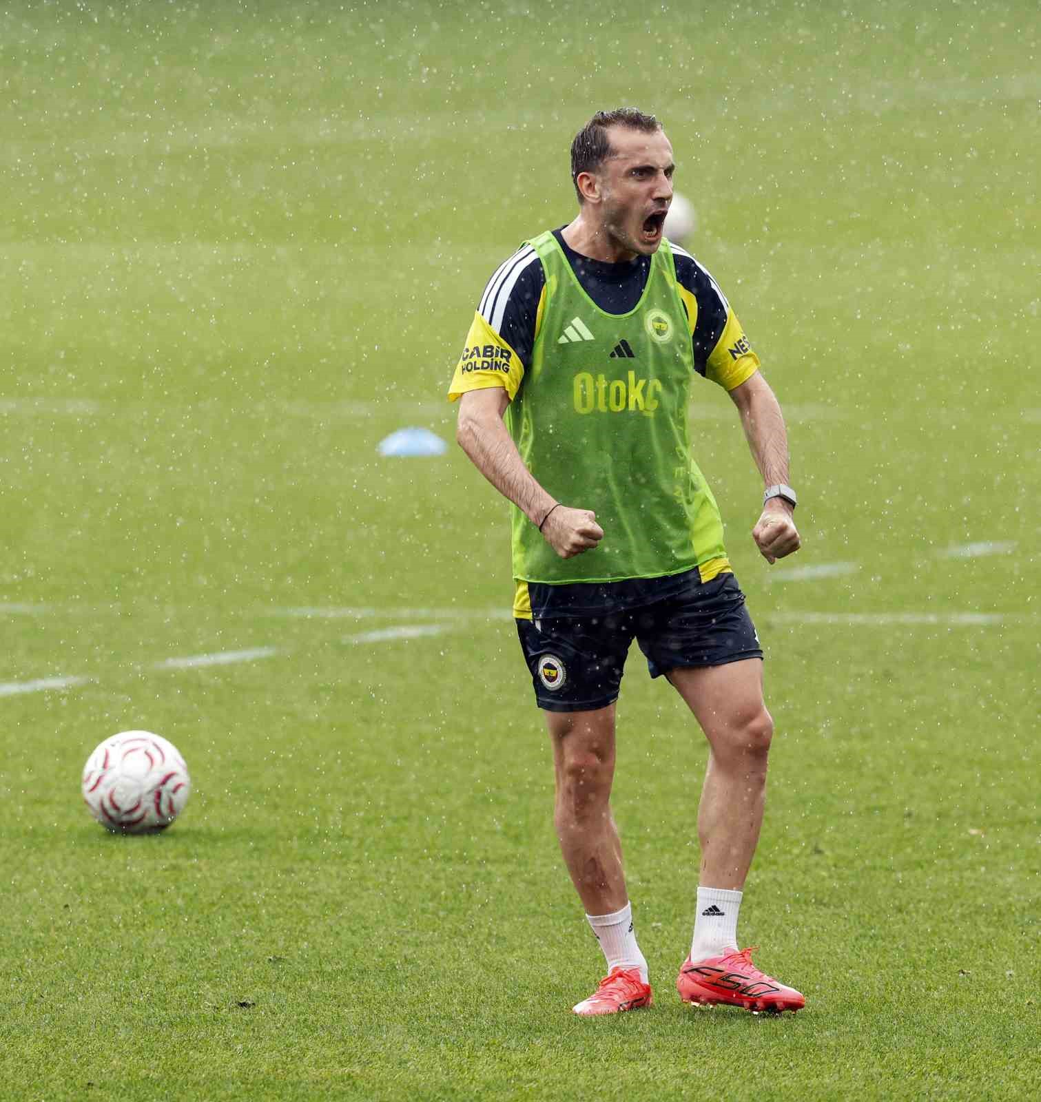 Fenerbahçe’de Gornik Zabrze maçı hazırlıkları devam etti 10 fenerbahcede gornik zabrze maci hazirliklari devam etti 6 GSKv1tlR