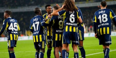 fenerbahcede-hedef-trabzonspora-karsi-seriyi-surdurmek-tFkC6kHX.jpg