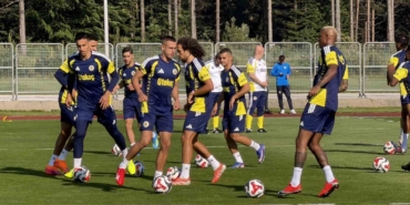 fenerbahcede-kadro-avusturya-kampinda-sekillenecek-b6gsWSGj.jpg