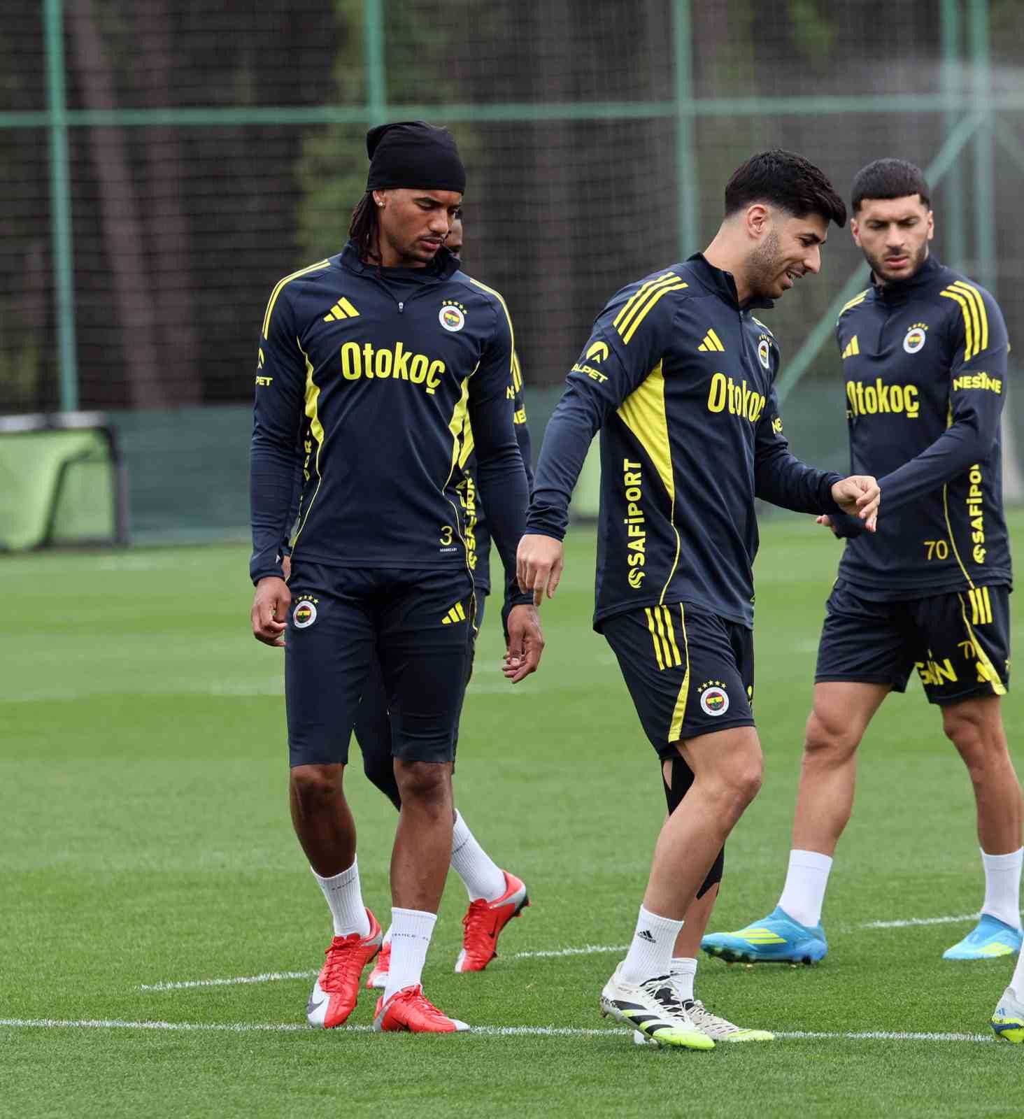 Fenerbahçe’de Konyaspor maçı hazırlıkları başladı 7 fenerbahcede konyaspor maci hazirliklari basladi 3 EhiabpUM