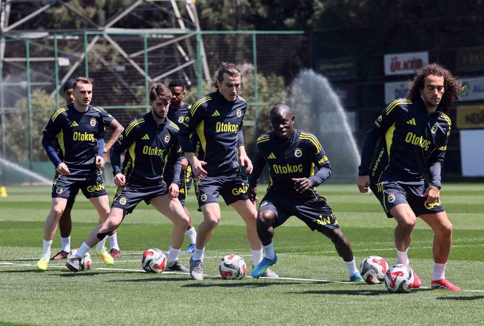 fenerbahcede konyaspor maci hazirliklari tamamlandi 3 Tjq6WTtp