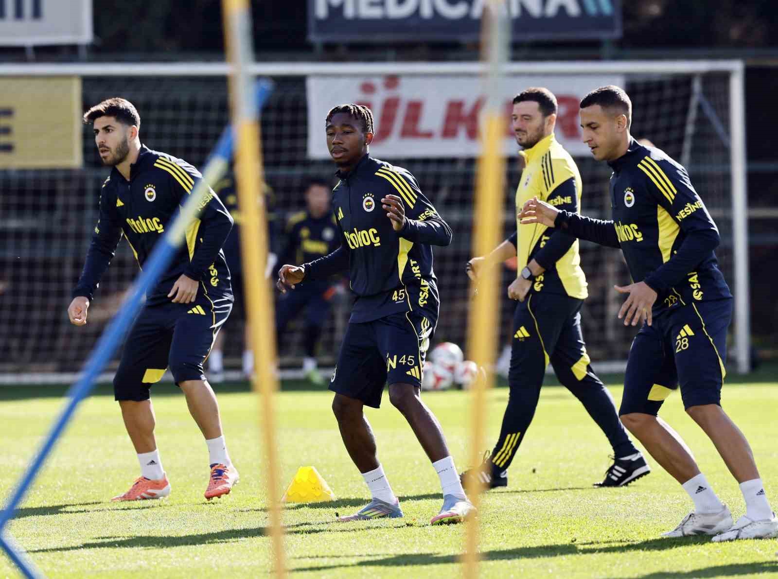 fenerbahcede rizespor mesaisi devam etti 0 LTBUlAS1