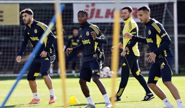 fenerbahcede-rizespor-mesaisi-devam-etti-yd7IZtBa.jpg