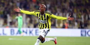 fenerbahcede-sezonun-ilk-golu-taliscadan-1JEIZqvv.jpg