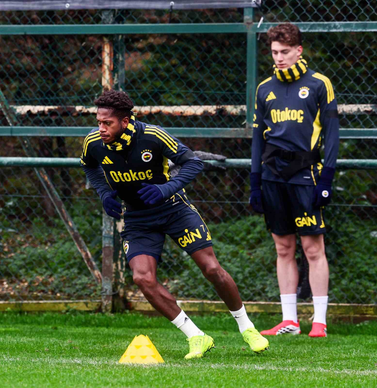 fenerbahcede trabzonspor maci hazirliklari basladi 2 Dh81JmwE