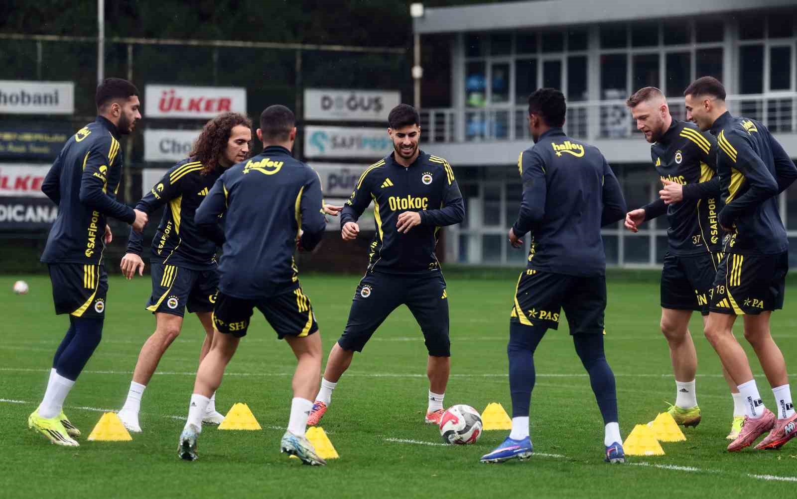 fenerbahcede trabzonspor maci hazirliklari tamamlandi 1