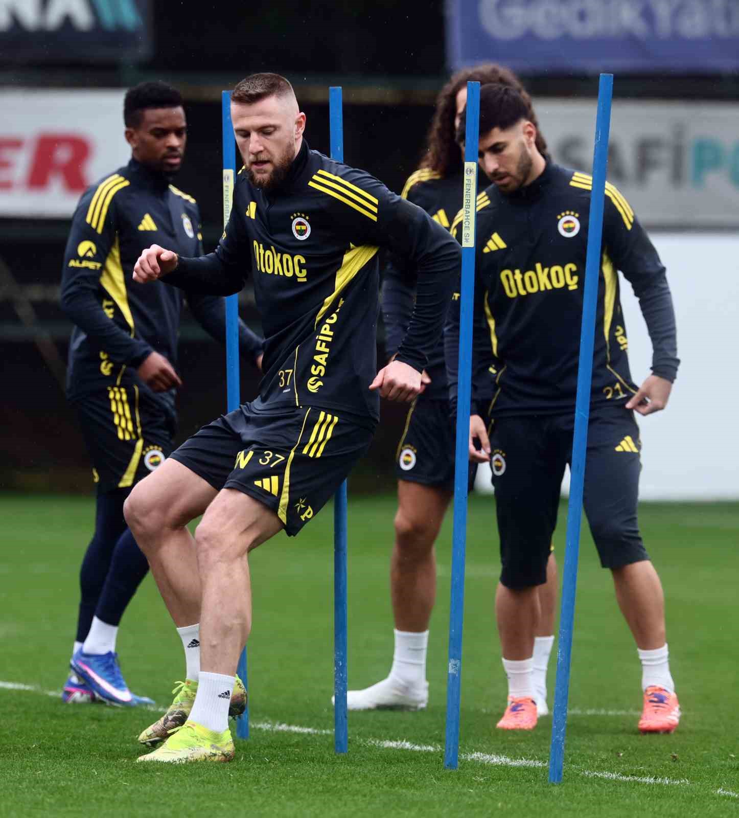 fenerbahcede trabzonspor maci hazirliklari tamamlandi 4 kgEX3Npm