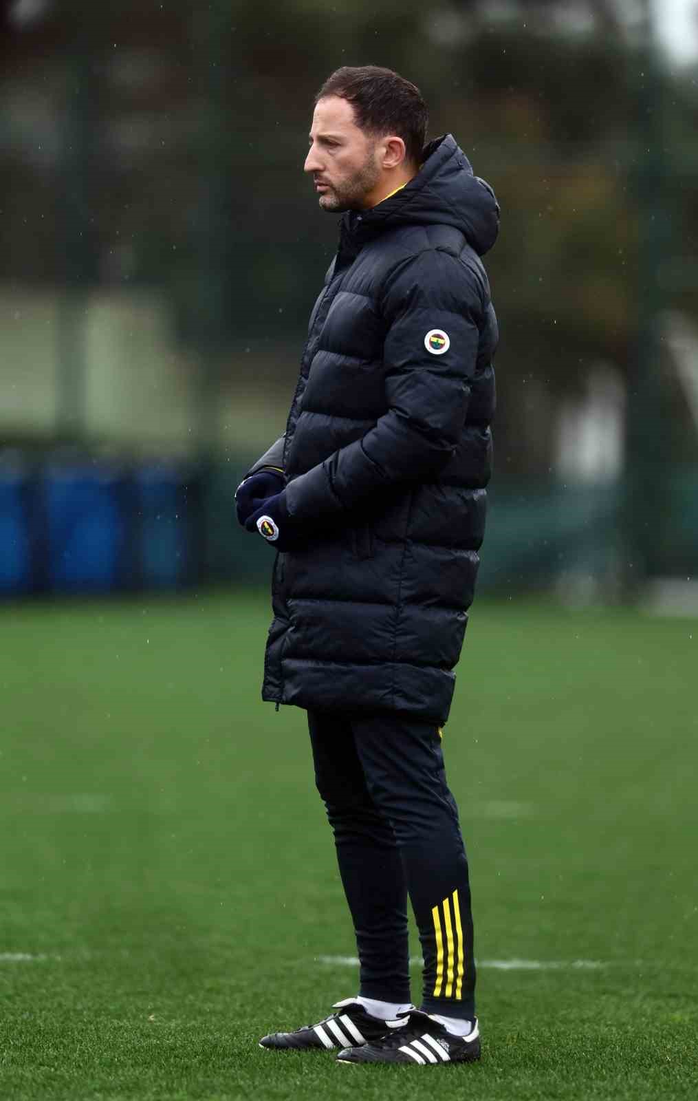 fenerbahcede trabzonspor maci hazirliklari tamamlandi 6