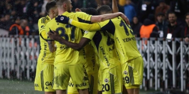 fenerbahceden-20-yil-sonra-ilk-20-mactir-namaglup-VSwgVXXd.jpg