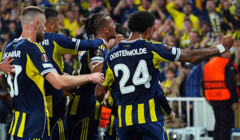 fenerbahceden-alman-takimlarina-karsi-2-galibiyet-de8cHbFN.jpg