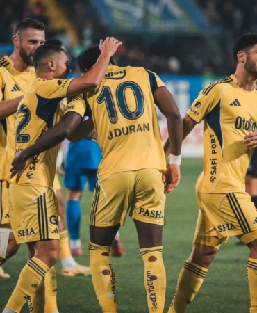 fenerbahceden-rizespora-karsi-13-maclik-galibiyet-serisi-DEf8kOmv.jpg