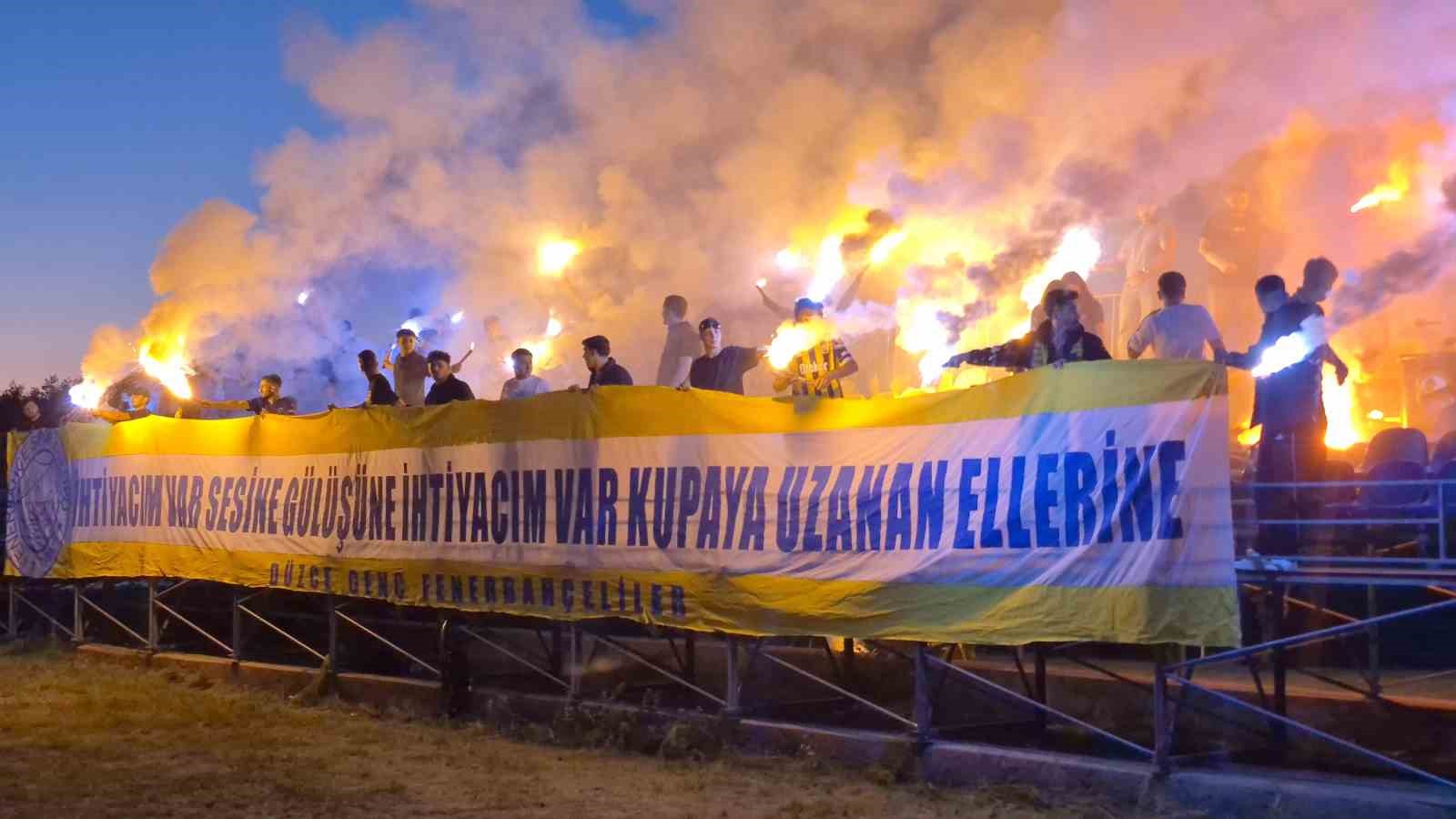 fenerbahceli futbolculara taraflardan aksam surprizi 1 wDLYVdua