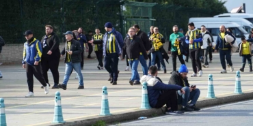 fenerbahceli-taraftarlar-super-kupa-finali-icin-stada-geldi-jzOYQWqk.jpg
