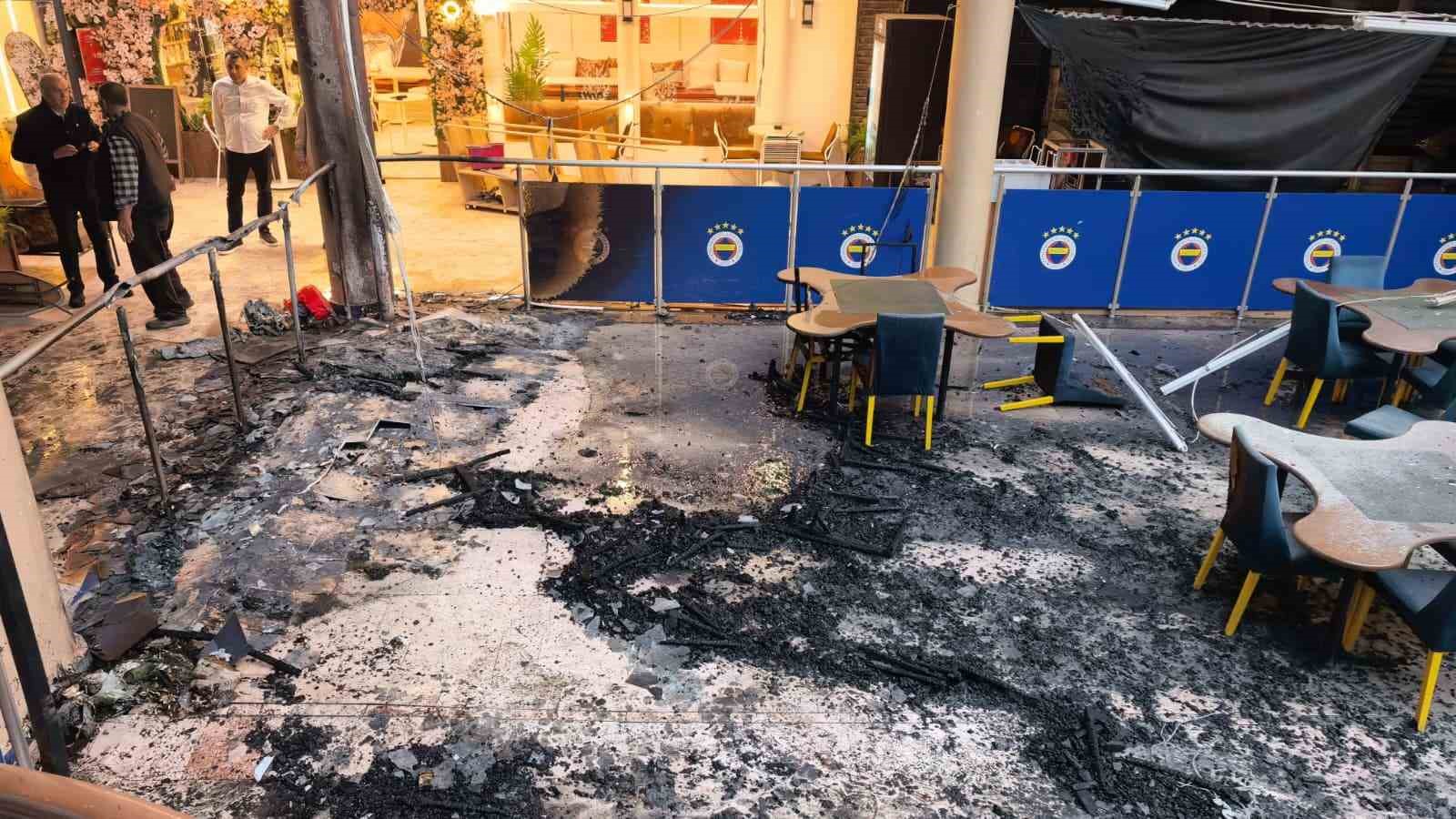 fenerbahceliler dernegini kundaklayan cocuklar yakalandi 3 sY3IaJLu