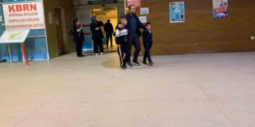 fenerbahceliler-dernegini-kundaklayan-cocuklar-yakalandi-c7gwh4IM.jpg