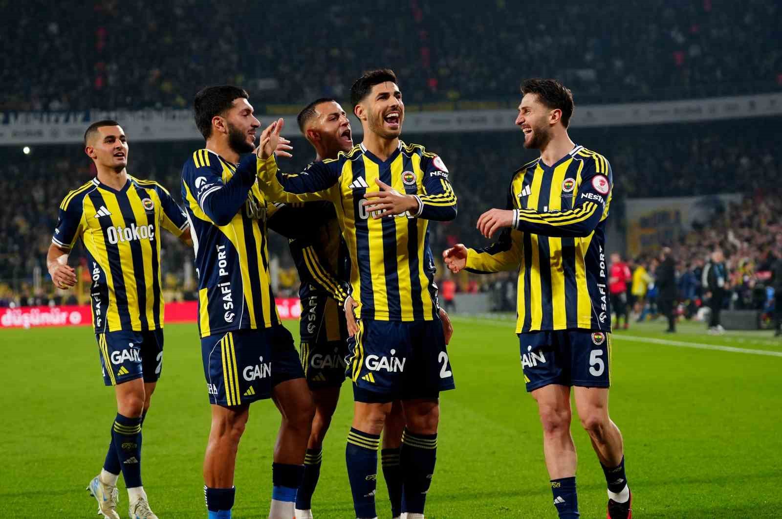 Fenerbahçe’nin şampiyonluk hasreti 12 yıla çıktı, sezonu 1 kupayla kapattı 6 fenerbahcenin sampiyonluk hasreti 12 yila cikti sezonu 1 kupayla kapatti 2 QczSqwvw