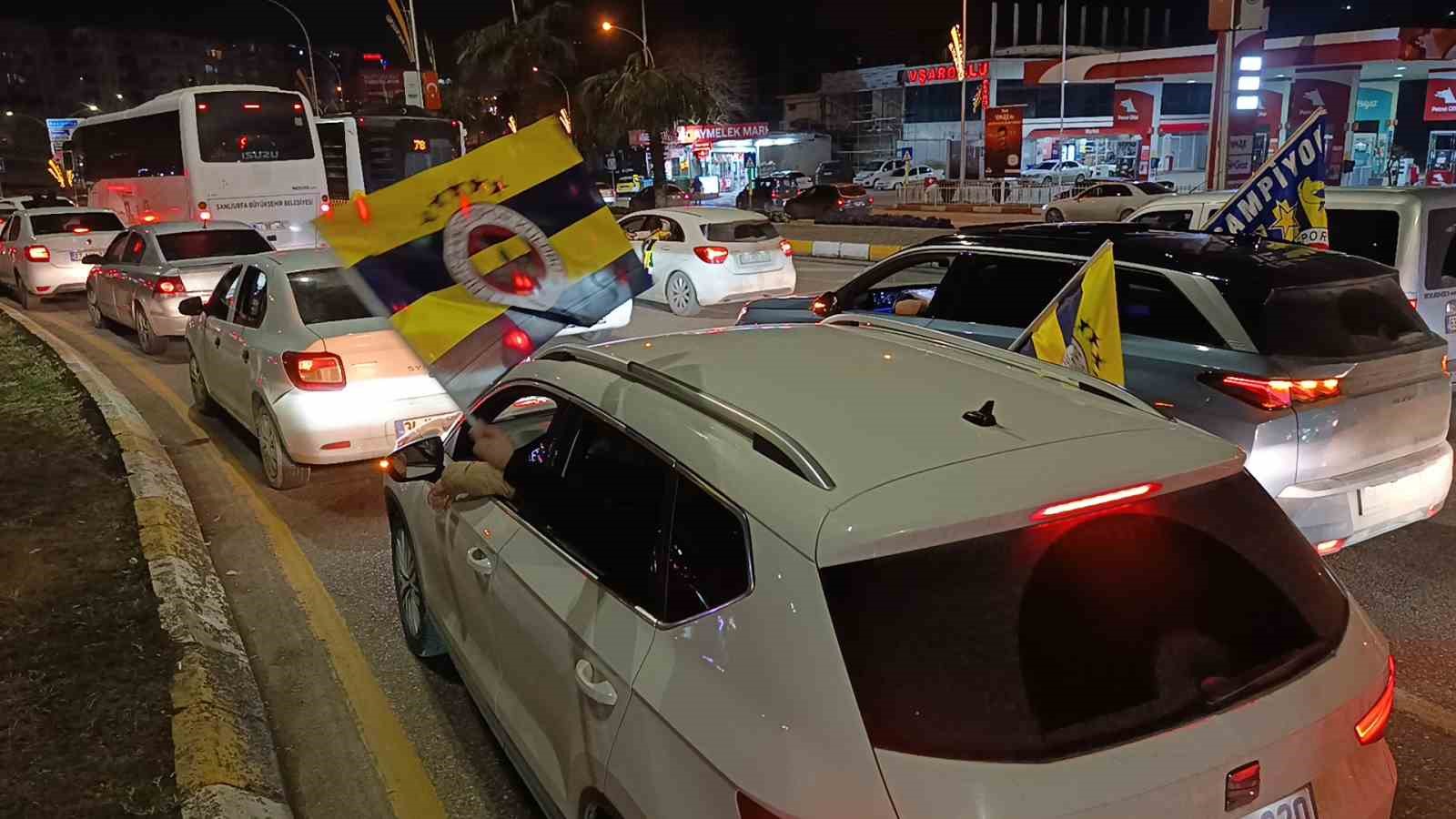 fenerbahcenin super kupa sampiyonlugu sanliurfada sevince donustu 3 JYJpfILh