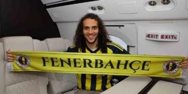 fenerbahcenin-yeni-transferi-matteo-guendouzi-istanbula-geldi-qtHfPlfM.jpg