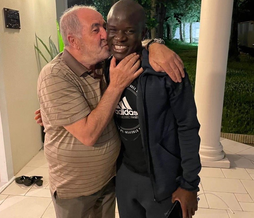 fenerbahcenin yeni transferi ngolo kante ile samimiyeti gundem olan hatun teyze konustu 1 mJj5FHuf