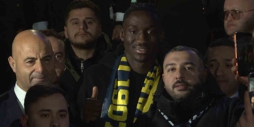 fenerbahcenin-yeni-transferi-sidiki-cherif-istanbulda-6IqtXeSc.jpg