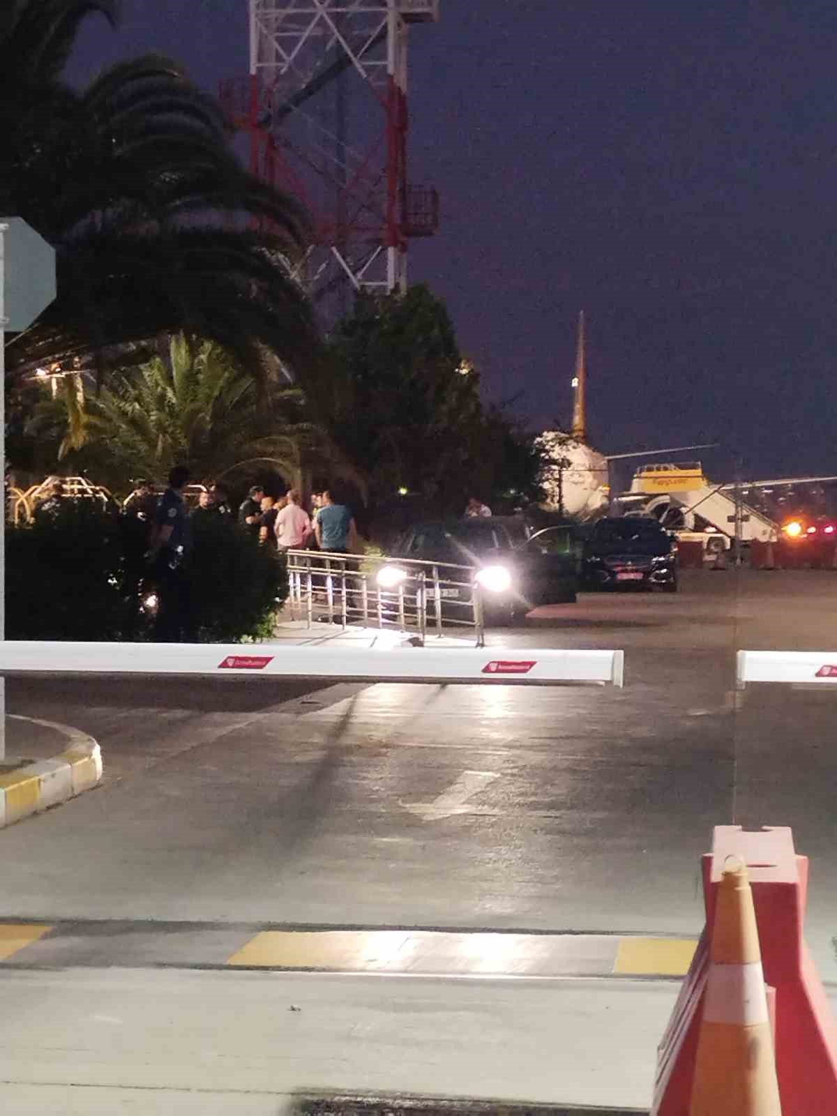 Fenerbahçe’nin yeni transferi Vedat Muriqi İstanbul’a geldi 4 fenerbahcenin yeni transferi vedat muriqi istanbula geldi 0