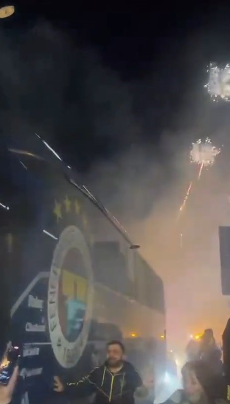 fenerbahceye antalyada coskulu karsilama 2