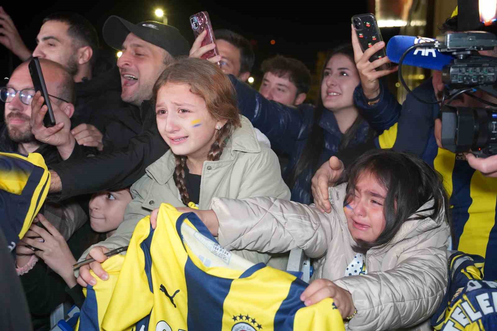 fenerbahceye rizede coskulu karsilama 2 FsigbK7s