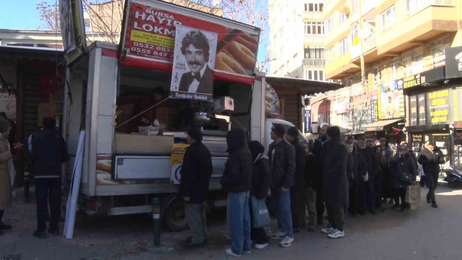ferdi tayfura benzerligiyle dikkat cekti usta sanatci unutulmadi 2