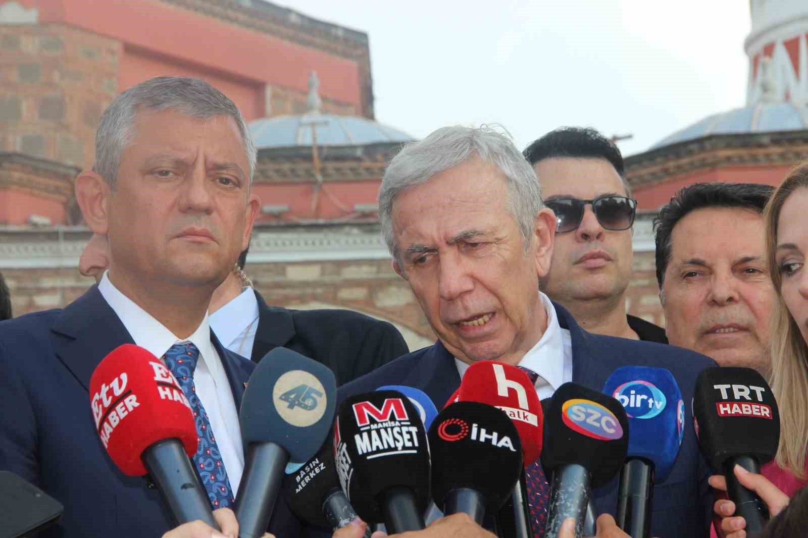 ferdi zeyrek icin hatuniye camiinde mevlid programi 6 n8nPc2ju
