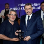 feridun-fazil-ozsoy-basarili-gazeteciler-odul-toreninde-ihaya-odul-HvOMalQQ.jpg