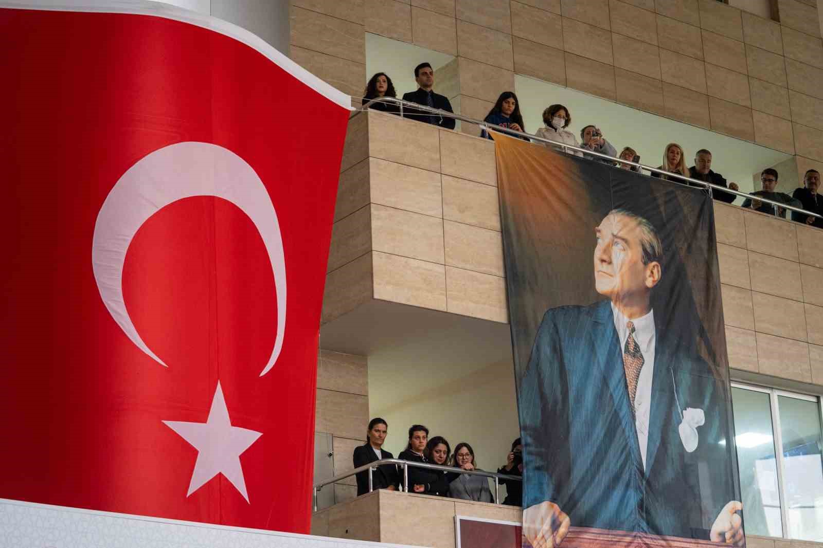 fethi sekin sehit dustugu yerde karanfillerle anildi 7 JiQ1XzLz