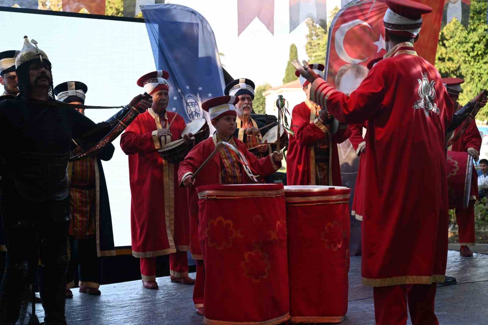 Fethin 700. yılında ilçe şenlikleri Osmangazi’den başladı 6 fethin 700 yilinda ilce senlikleri osmangaziden basladi 2 D4BQPnEA
