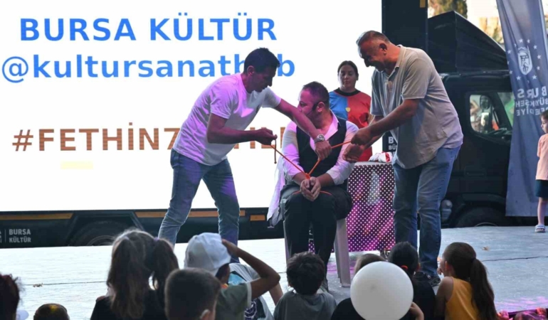 fethin-700-yilinda-ilce-senlikleri-osmangaziden-basladi-DjKBAwJj.jpg