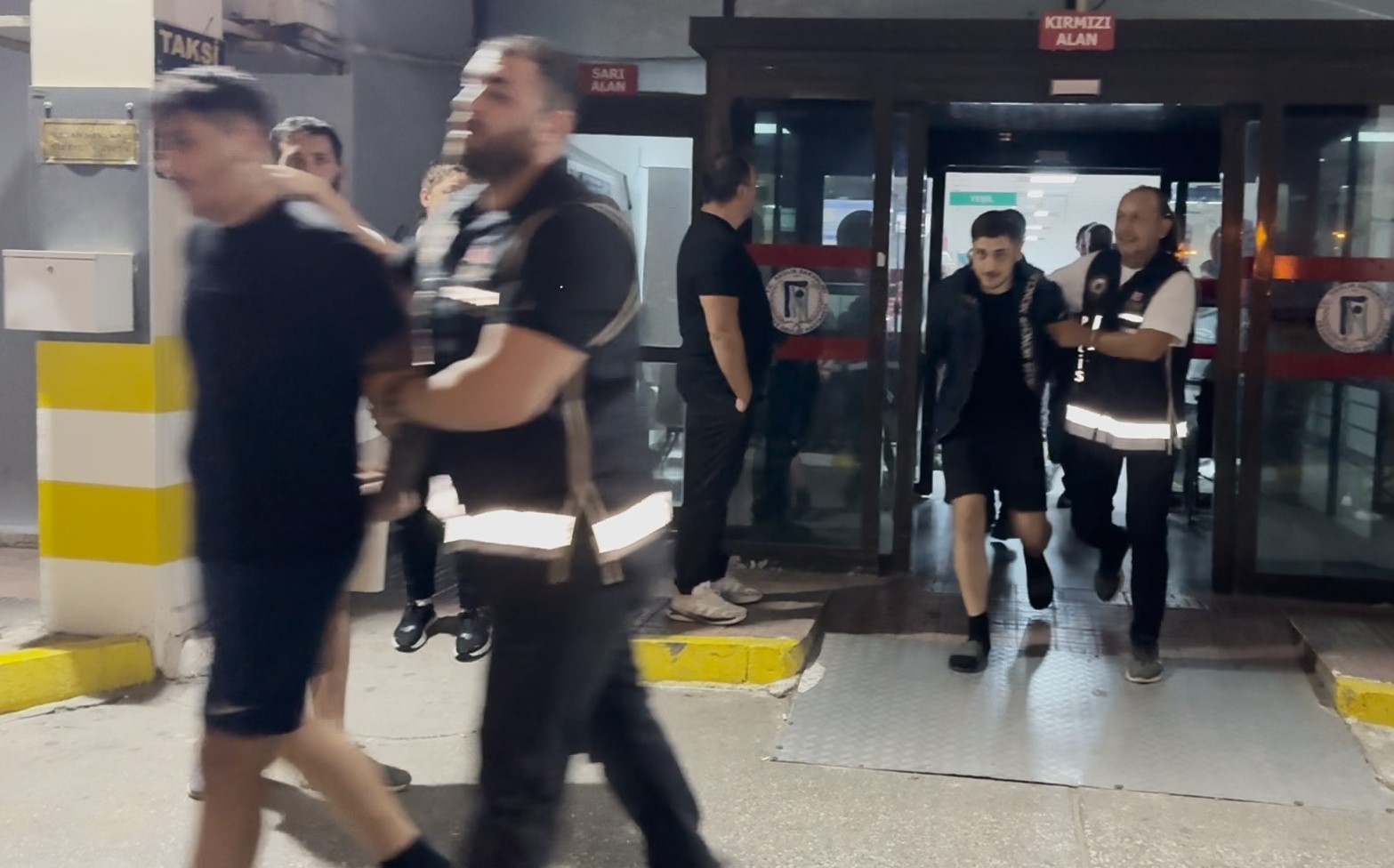 fethiye belediye baskani karacaya yonelik silahli saldirinin suphelileri tutuklandi 1 SqZnJsqq