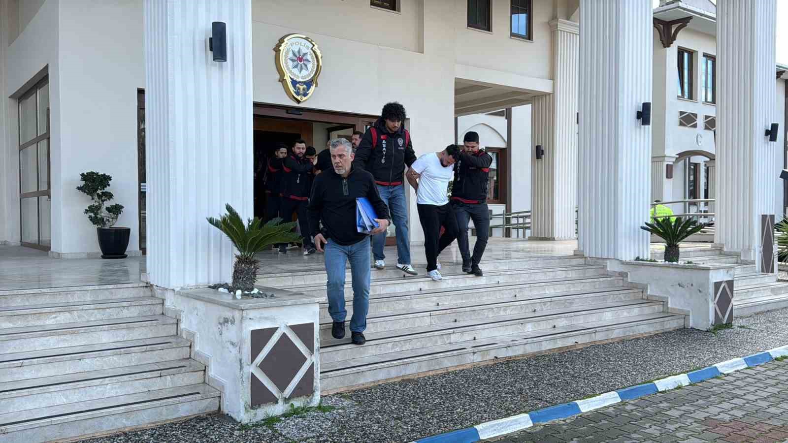 fethiyede aranan sahislara operasyon 3 tutuklama 4 e5w4UbMz
