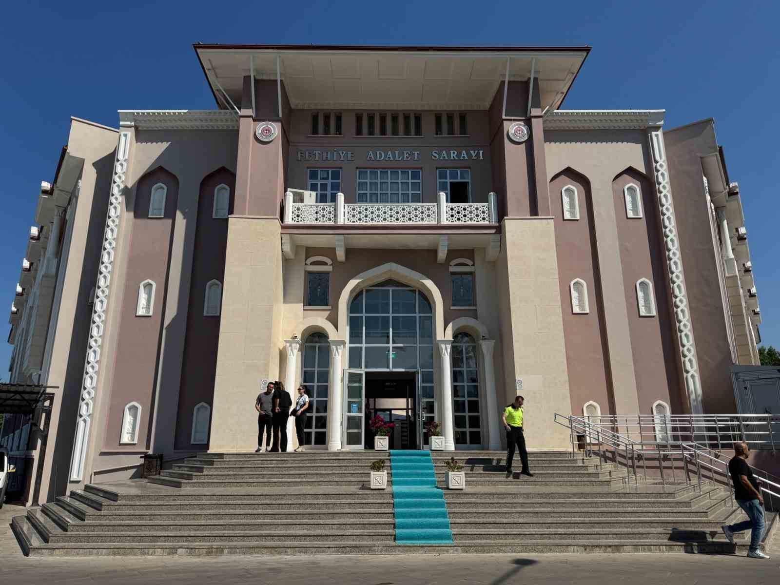 Fethiye’de Daltonlar ve Casperlar soruşturmasında yeni operasyon: 22 gözaltı 6 fethiyede daltonlar ve casperlar sorusturmasinda yeni operasyon 22 gozalti 2 VqMdWGQs