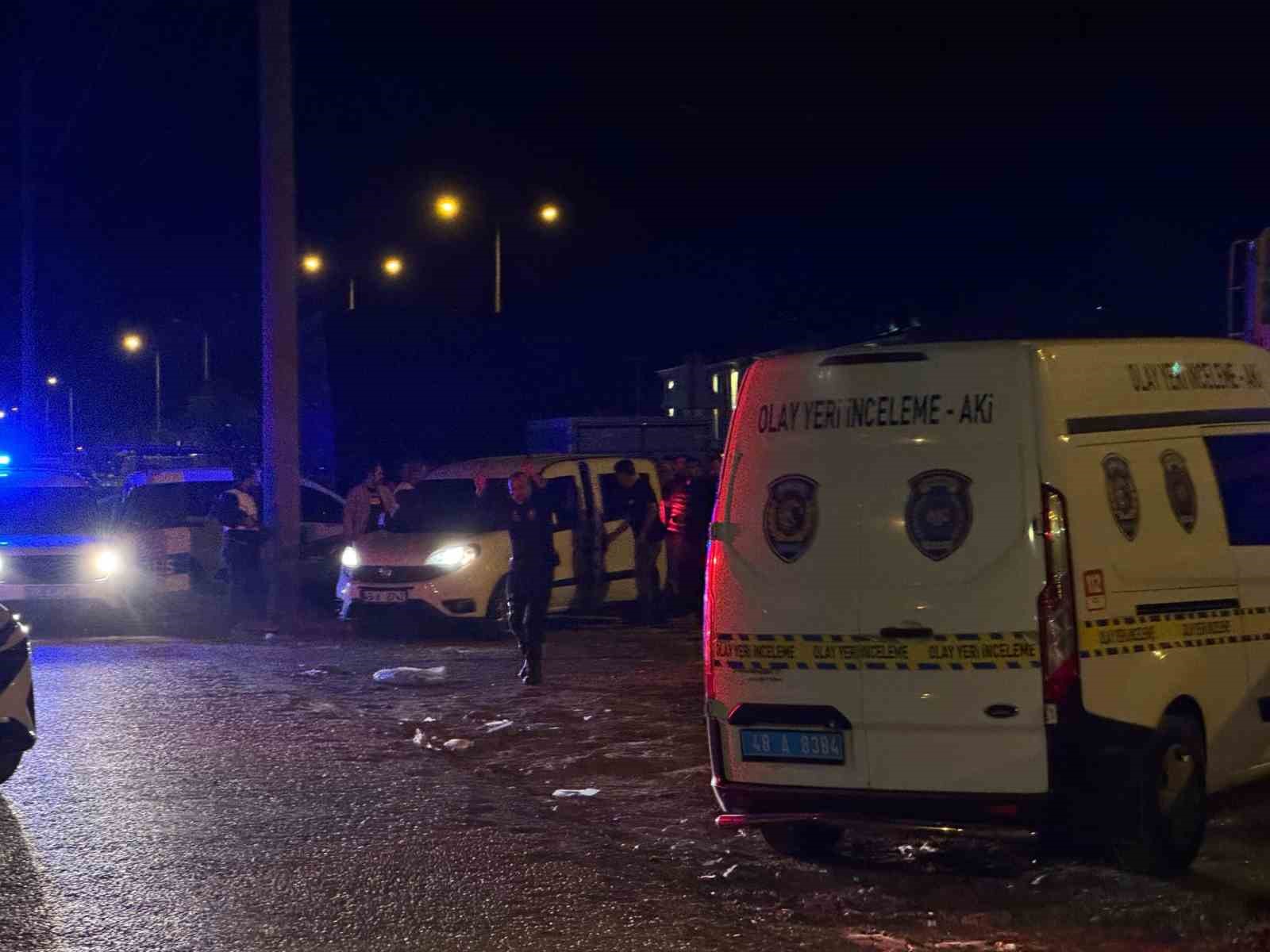 fethiyede hareketli dakikalar uyusturucu operasyonunda polise ates actilar 4 dM4HTLqn