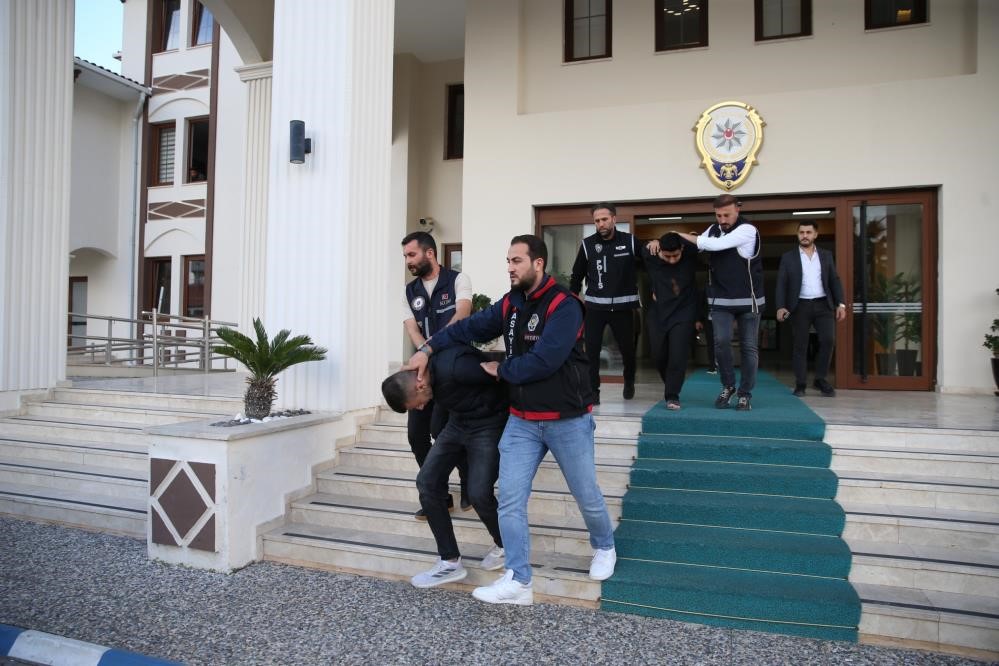 Fethiye’de polise ateş açan iki zanlı tutuklandı 5 fethiyede polise ates acan iki zanli tutuklandi 1 NJ9pVPiE