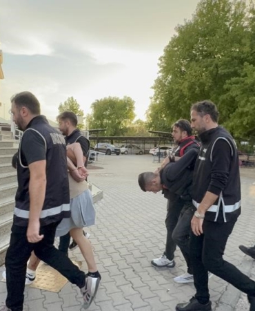 fethiyede-polise-ates-acan-iki-zanli-tutuklandi-1mkZiaZm.jpg