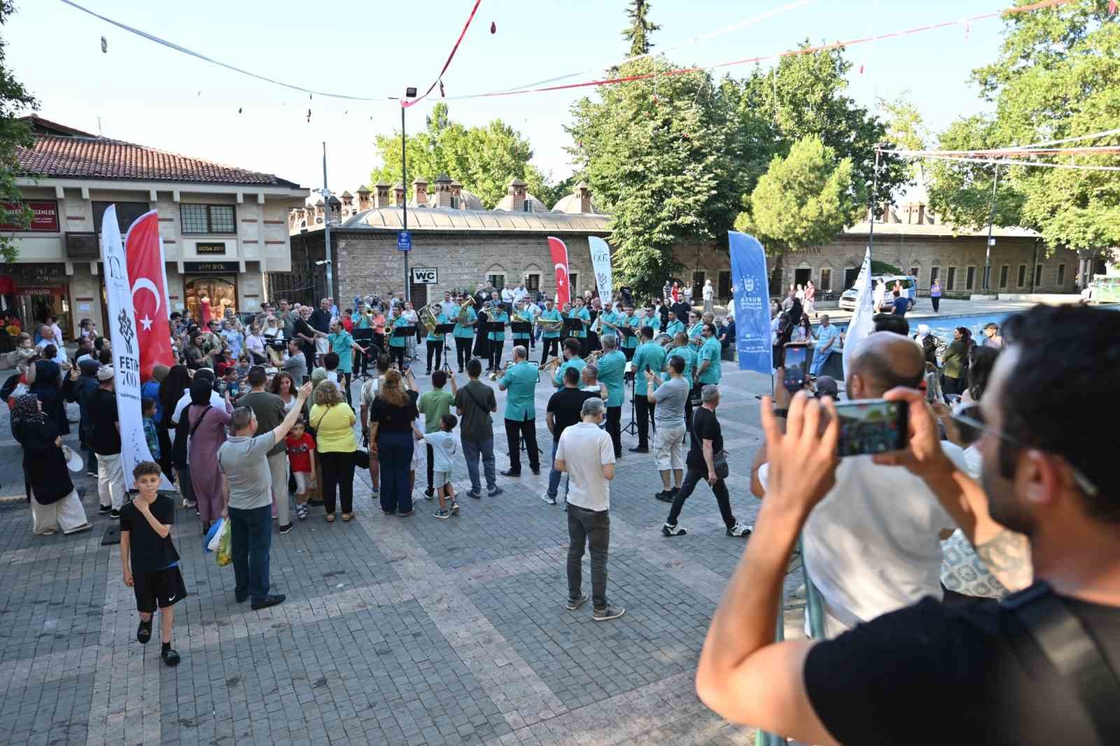 fetih coskusu notolarla yanki buluyor 2 JjIniSsB