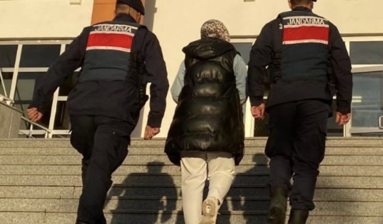 feto-uyeliginden-aranan-kadin-jandarma-tarafindan-yakalandi-LfbeqfKy.jpg