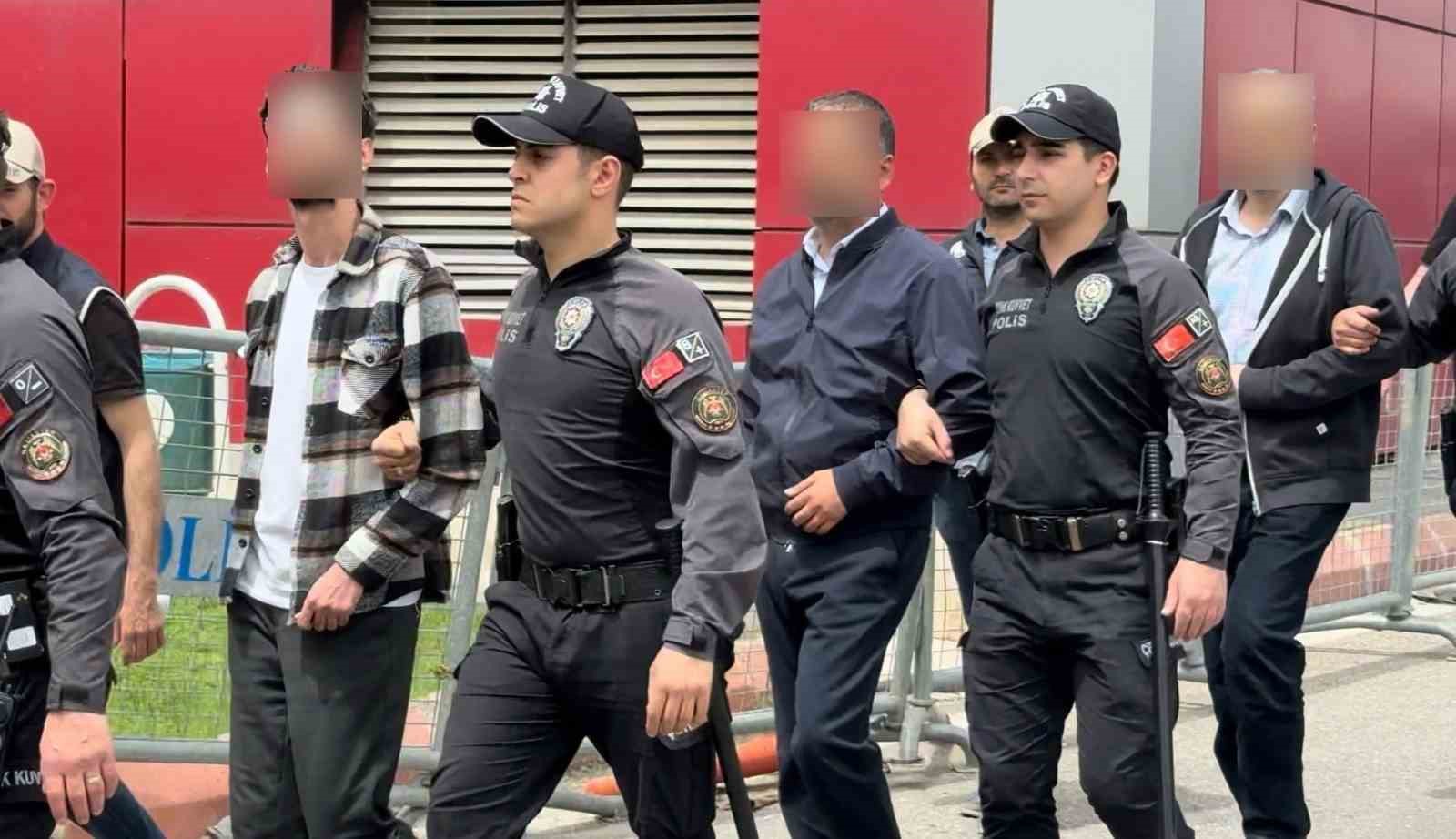 fetonun guncel yapilanmasina yonelik durusmada saniktan sok savunma 0