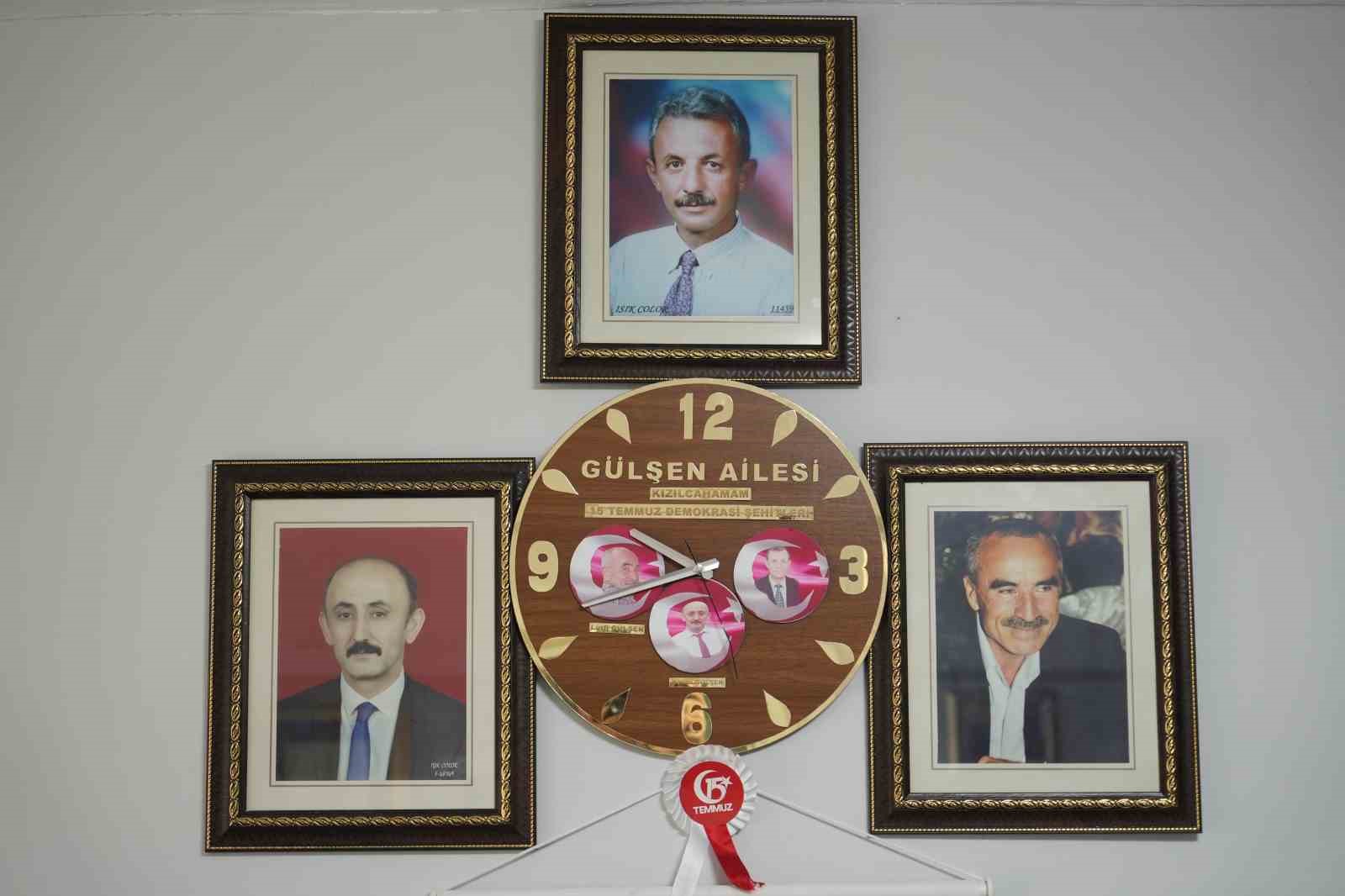 FETÖ’nün hain darbe girişiminde 2 oğlu ve damadını şehit veren 100 yaşındaki Muzaffer Gülşen’in acısı 10 yıldır dinmiyor 8 fetonun hain darbe girisiminde 2 oglu ve damadini sehit veren 100 yasindaki muzaffer gulsenin 3Xk7prWf