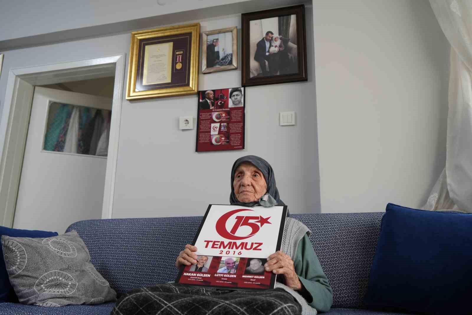 FETÖ’nün hain darbe girişiminde 2 oğlu ve damadını şehit veren 100 yaşındaki Muzaffer Gülşen’in acısı 10 yıldır dinmiyor 7 fetonun hain darbe girisiminde 2 oglu ve damadini sehit veren 100 yasindaki muzaffer gulsenin aFtl2SU2