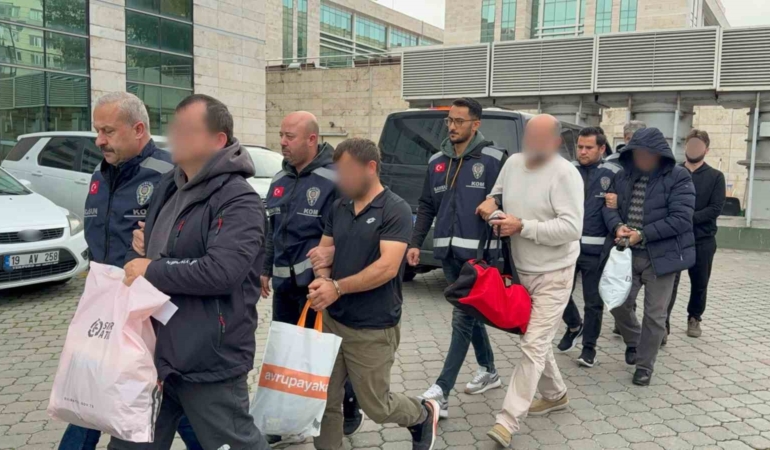 fetonun-yeni-yapilanmasindan-5-kisi-adliyeye-sevk-edildi-AeJaCL4e.jpg